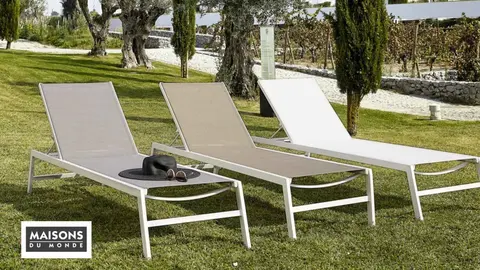 La tumbona de aluminio que no falla arrasa en Maisons Du Monde: c&oacute;moda y no pesa