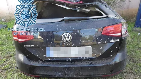 Tirotea un coche en marcha en Sevilla para robar joyas