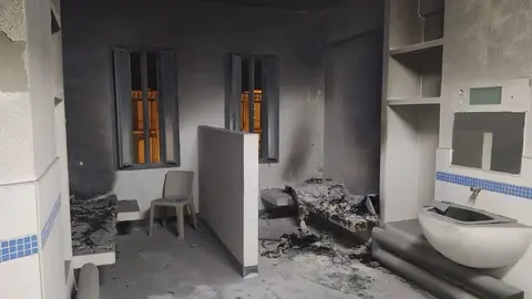 Un preso quema su celda en la c&aacute;rcel de Huelva