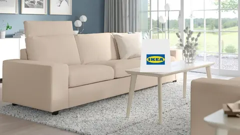 El sof&aacute; para sal&oacute;n con reposacabezas alto que arrasa en Ikea: adi&oacute;s dolor de cuello
