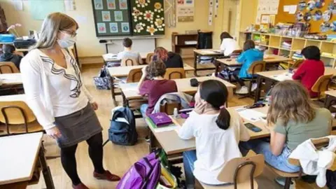 Esta es la subida de sueldo para los profesores aprobada por la Junta de Andaluc&iacute;a