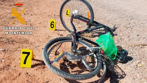 Hallan el cad&aacute;ver de un ciclista accidentado en La Puebla del R&iacute;o