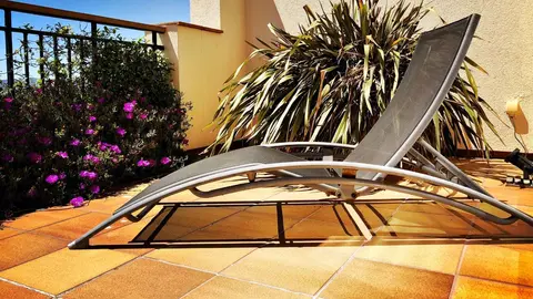 Arrasan los b&aacute;sicos de Leroy Merlin a semanas de junio para terraza y jard&iacute;n