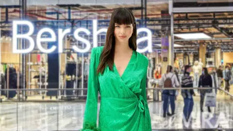 Vestido para bodas y comuniones de Bershka