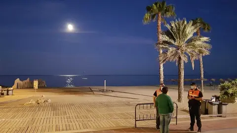 Tres hombres violan a una mujer cerca de la playa de la Malagueta