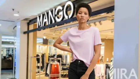 Camisetas en oferta en Mango