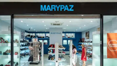 MaryPaz triunfa con estos elegantes zapatos de tac&oacute;n