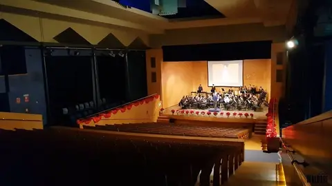 Roban en los camerinos a varios m&uacute;sicos mientras actuaban en un teatro de C&oacute;rdoba