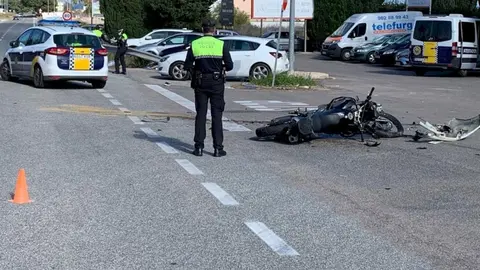 Un motorista muerto tras chocar contra una furgoneta en Villanueva de C&oacute;rdoba