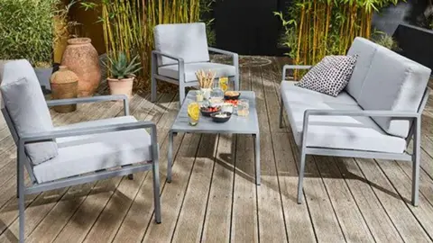 Conjunto de muebles para jard&iacute;n de Bricodepot