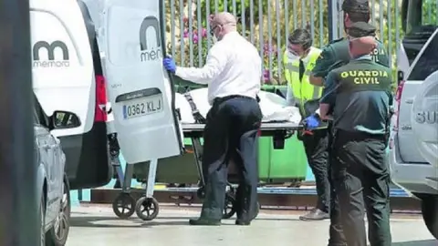 Un trabajador muerto tras ser aplastado por una prensa hidr&aacute;ulica en Pinos Puente