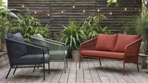 Sof&aacute; de jard&iacute;n de 2 plazas de resina y metal ARUN de Maisons du Monde