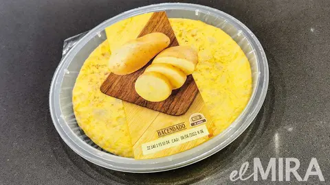 Esta es la tortilla de patatas de Mercadona que todos compran para cualquier desav&iacute;o