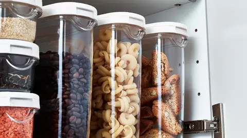 Los botes para organizar legumbres y pasta de Ikea son los m&aacute;s buscados para la cocina