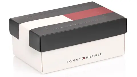 Caja de zapatillas de Tommy Hilfiger
