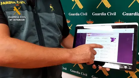 Delito de sextorsi&oacute;n. La Guardia Civil alerta de un nuevo caso en Roquetas de Mar