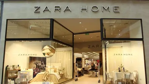 Lo m&aacute;s nuevo para el ba&ntilde;o de Zara Home: traje, sombrero crochet y bikini de brillos