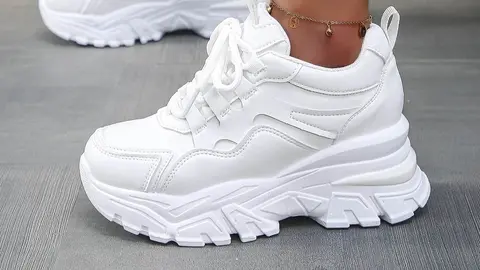 Las sneakers lanzadas por Shein te hacen la m&aacute;s alta de la clase: (35-40) en blancas y negras