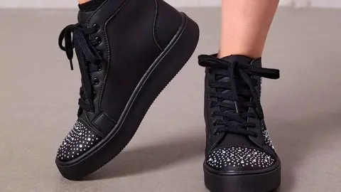 Las zapatillas m&aacute;s chulas de Shein: baratas, en negras y con tachuelas