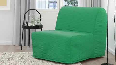 El sill&oacute;n cama que no sab&iacute;as que exist&iacute;a est&aacute; en Ikea: 6 fundas disponibles