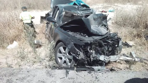 2 muertos tras un choque frontal entre 2 coches en Burguillos