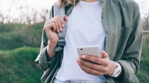 La Diputaci&oacute;n de M&aacute;laga mejora la app utilizada por mujeres en riesgo por violencia de g&eacute;nero