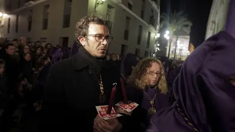 Kichi saca su lado m&aacute;s 'cofrade'. He demostrado que creo en la Semana Santa de C&aacute;diz