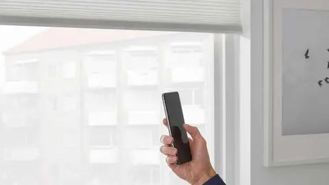 Estor inteligente TREDANSEN de Ikea