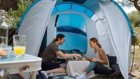 Tienda de campa&ntilde;a Quechua de Decathlon