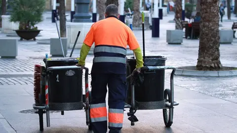 Esta es la soluci&oacute;n de Kichi para que C&aacute;diz est&eacute; limpia en verano