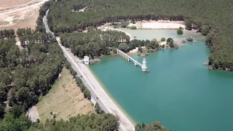 Muere una chica de 19 a&ntilde;os ahogada en el pantano de Cubillas