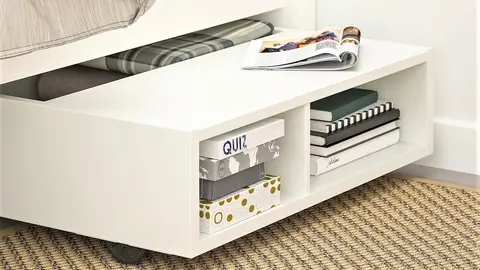 Este mueble de Ikea cambiar&aacute; por completo tu dormitorio: va debajo de la cama y tiene ruedas
