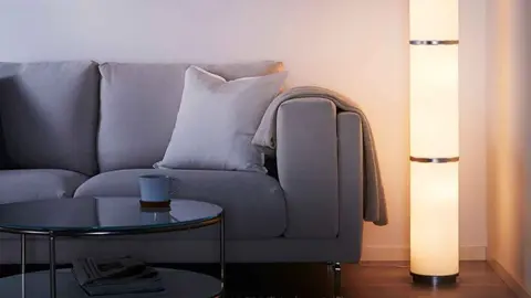 L&aacute;mpara VIDJA de Ikea