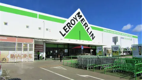 Llegan las rebajas a Leroy Merlin con un descuentazo irresistible en la piscina que arrasar&aacute; este verano