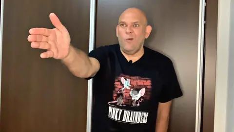 Comandante Lara cuenta el chiste del castigo en YouTube