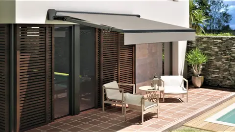 Este es el invento de Leroy Merlin para proteger el toldo antes de que se manche: y as&iacute; se pone