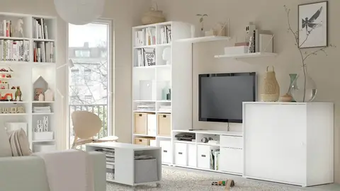 Llega a Ikea la mesa de centro con ruedas que te dejar&aacute; el sof&aacute; libre de tiestos