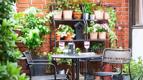 Estanter&iacute;a L&Auml;CK&Ouml; para jard&iacute;n de Ikea