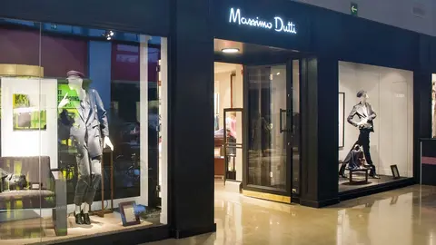 El vestido para fiestas de noche que trae Massimo Dutti de nueva colecci&oacute;n