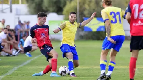 Joseba Zaldua aportar&aacute; experiencia y buen hacer defensivo a los de Sergio Gonz&aacute;lez | C&aacute;diz CF