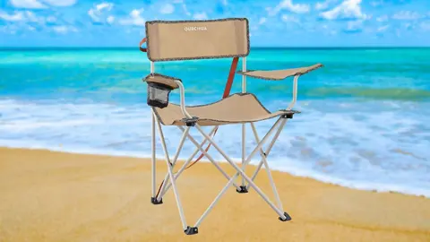 Silla plegable con reposabrazos de Decathlon