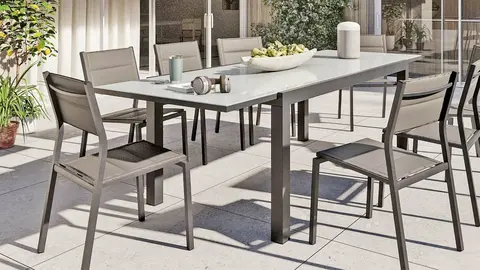 Conjunto de mesa y sillas de jard&iacute;n de hasta 10 comensales de Leroy Merlin