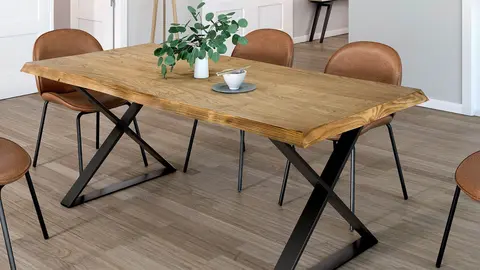 La mesa de madera (roble macizo) que transformar&aacute; tu sal&oacute;n