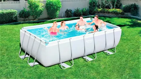 La piscina que sigue arrasando por su tama&ntilde;o gigante de 8 m&sup2;: rebajada en Leroy Merlin