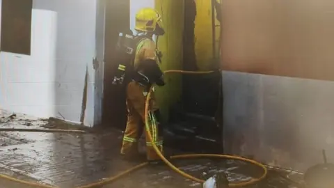 Madre e hijo queman un bar en Granada para estafar al seguro