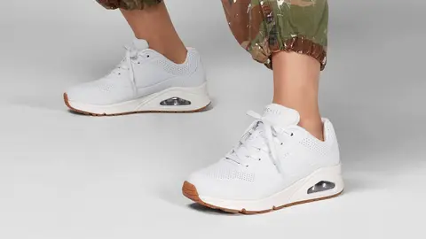 Skechers tiene las sneakers perfectas en blanco por c&oacute;modas y f&aacute;ciles de limpiar