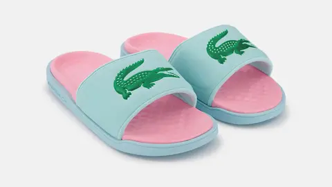 Las chanclas m&aacute;s molonas de Lacoste se llevan en verde y rosa en El Corte Ingl&eacute;s