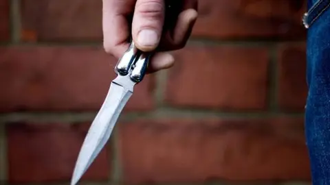 Tremenda pelea a navajazos en La L&iacute;nea