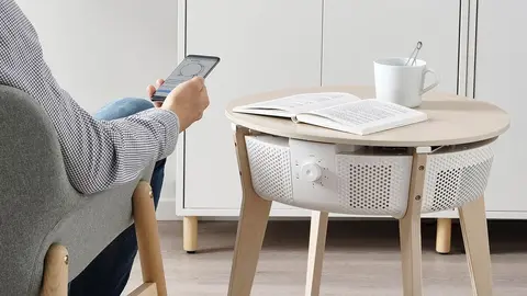 No te creo Ikea: inventan una mesa con ventilador que se controla desde el tel&eacute;fono m&oacute;vil