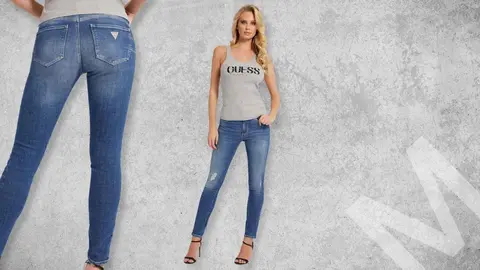 El pantal&oacute;n que te dice tu madre que est&aacute; roto es el que m&aacute;s te gusta: este de Guess rompe la pana